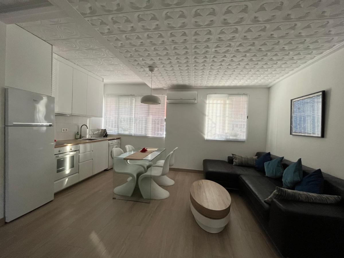 Modernized 3-Bedroom Flat 500M To The Beach Valencia Bagian luar foto